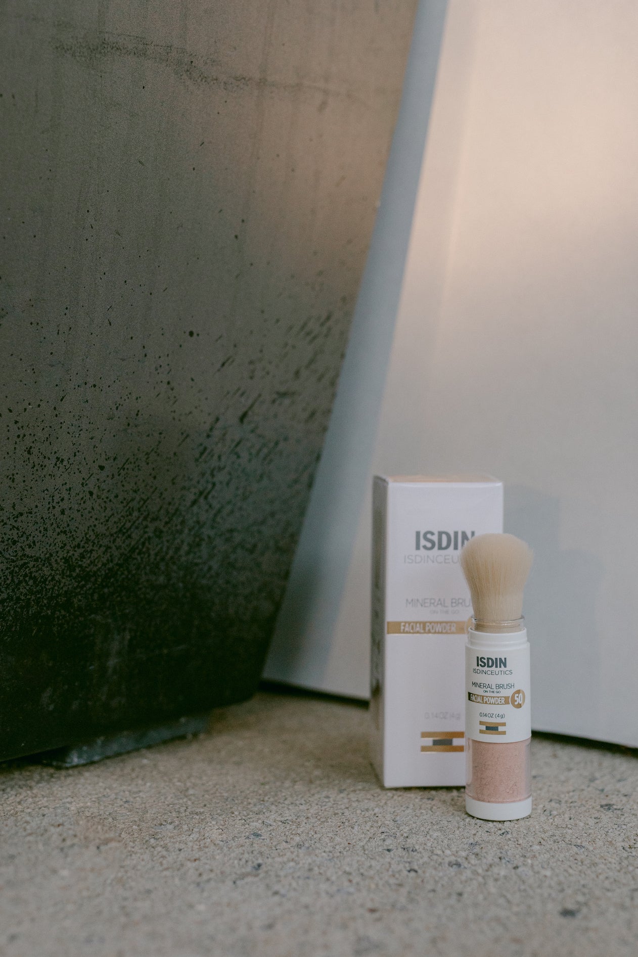 ISDINCEUTICS Mineral Brush